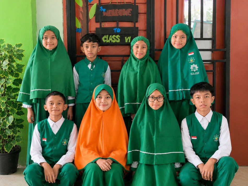 Siswa-siswi MI Al Azhar Dharmasraya meraih medali dalam Lomba Islamic Science Competition Tingkat Provinsi Sumatera Barat